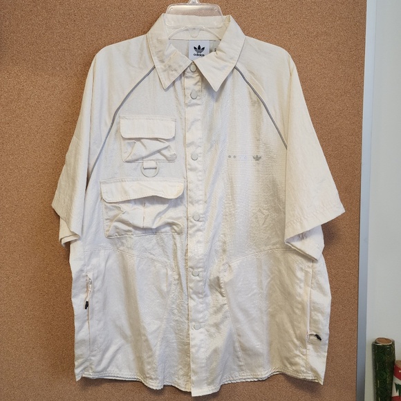 ⚠️LAST CHANCE⚠️ Adidas Originals Reveal Short Sleeve Overshirt - Picture 1 of 8